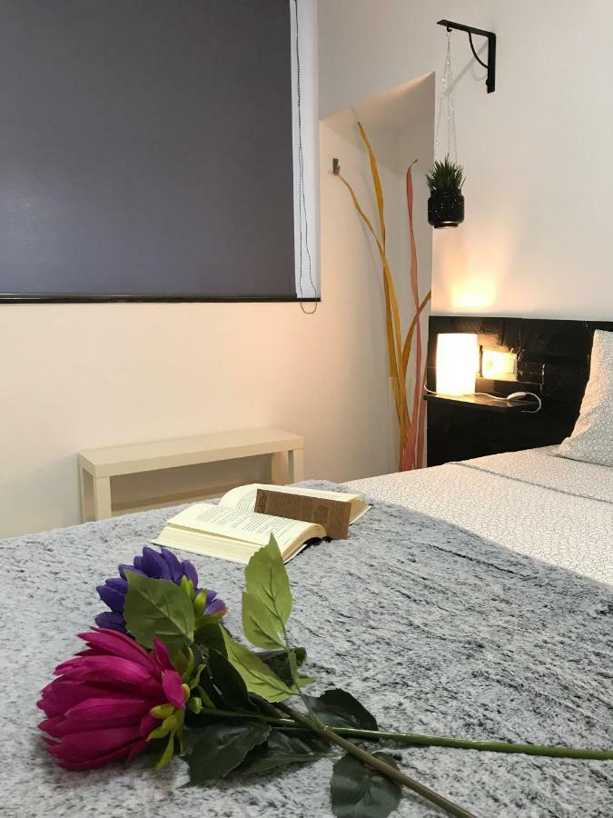 Loft Arco Del Cristo. Apartment Caceres Bagian luar foto